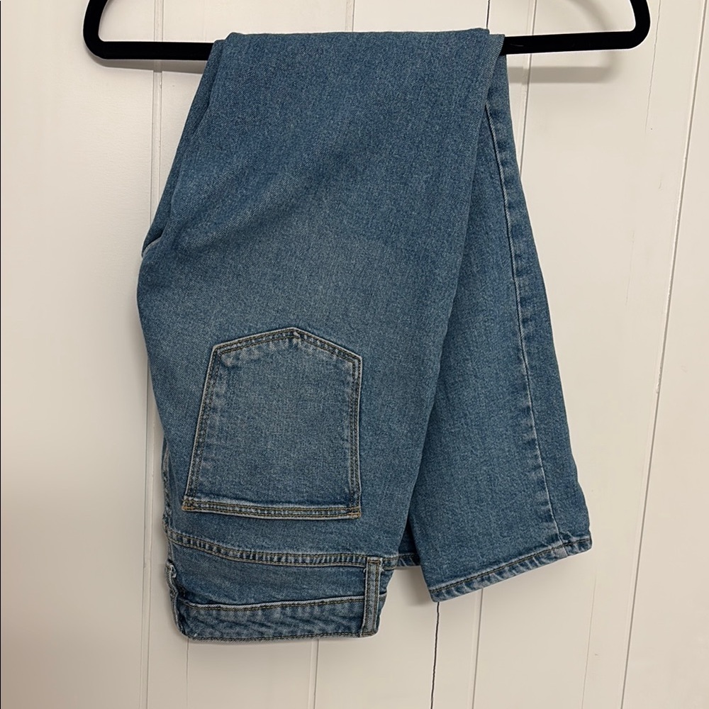 Universal Thread Light Blue High Rise Jeans